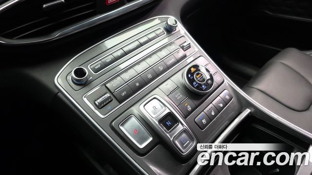 Hyundai Santa Fe 2023 thumb 9