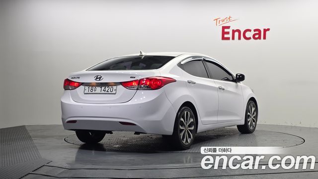Hyundai Avante 2013 thumb 3