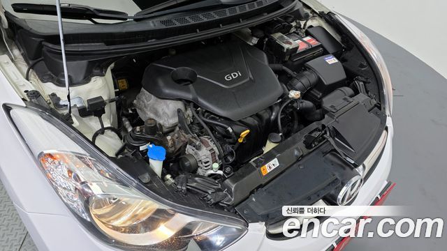 Hyundai Avante 2013 thumb 6
