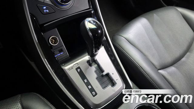 Hyundai Avante 2013 thumb 9