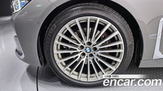 BMW 7 серии 2021 thumb 3