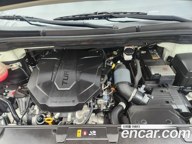 Kia Carnival 2021 thumb 8