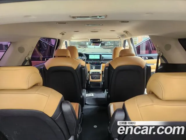 Kia Carnival 2021 thumb 9