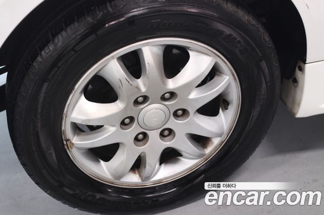 Kia Carnival 2012 thumb 7