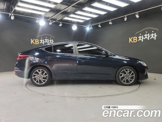 Hyundai Avante 2018 thumb 6