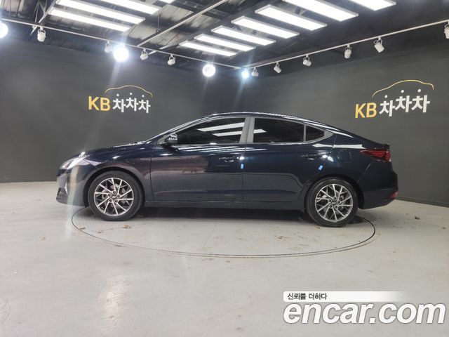 Hyundai Avante 2018 thumb 8