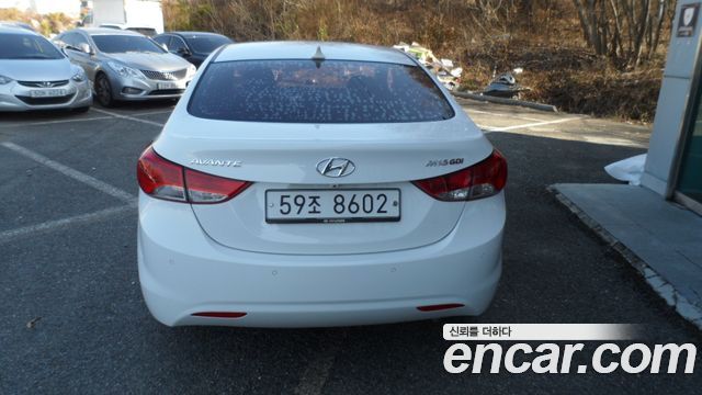 Hyundai Avante 2011 thumb 4