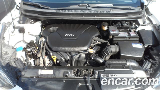 Hyundai Avante 2011 thumb 6