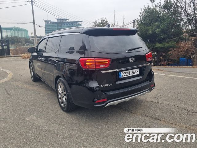 Kia Carnival 2020 thumb 5