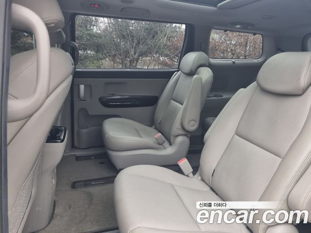 Kia Carnival 2020 thumb 11