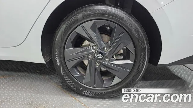 Hyundai Avante 2021 thumb 4