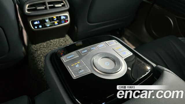 Genesis G80 2022 thumb 12