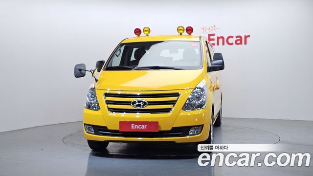Hyundai Starex 2017 thumb 4