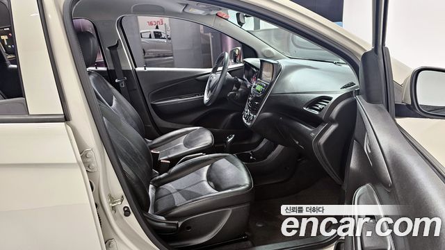 Chevrolet Spark 2016 thumb 11