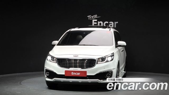 Kia Carnival 2015 thumb 4