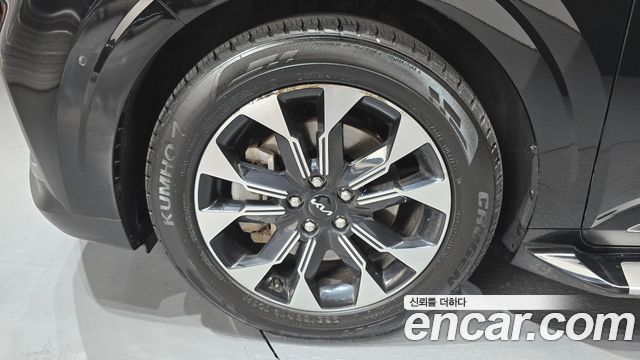 Kia Carnival 2023 thumb 6