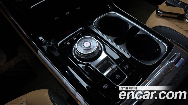 Kia Carnival 2023 thumb 9
