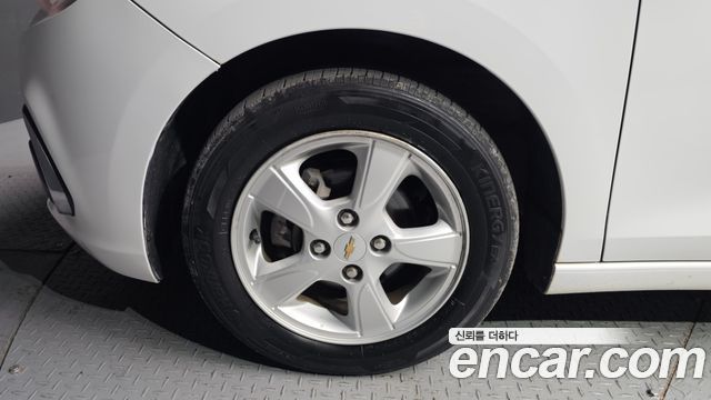 Chevrolet Spark 2015 thumb 6