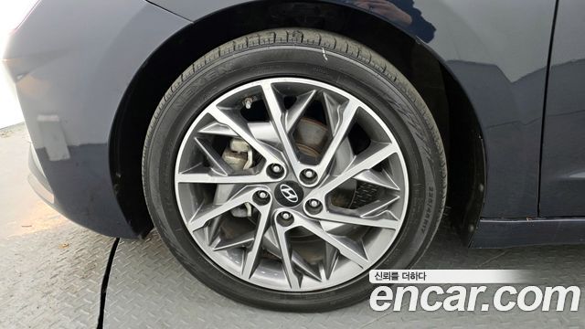 Hyundai Avante 2019 thumb 6