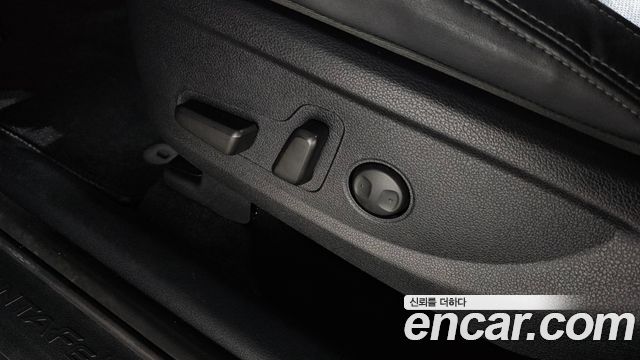 Hyundai Santa Fe 2019 thumb 12