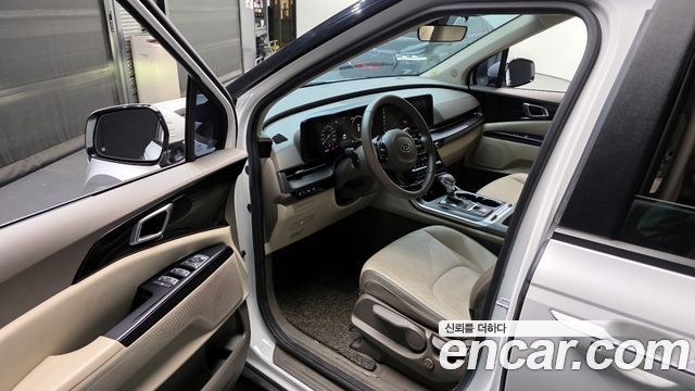Kia Carnival 2021 thumb 11