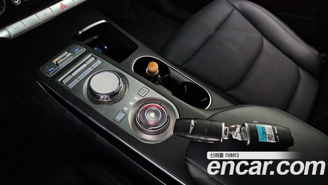 Genesis GV70 2021 thumb 9