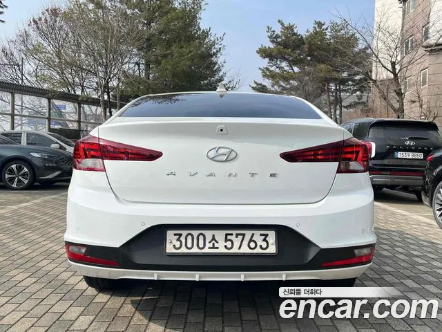 Hyundai Avante 2019 thumb 6