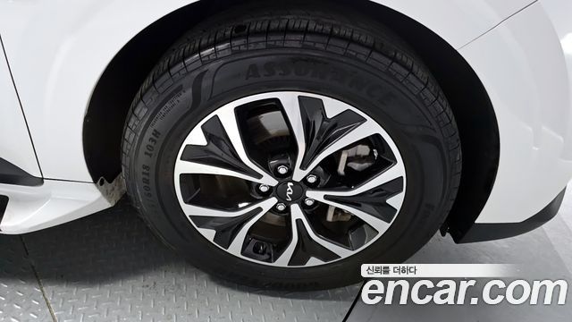 Kia Carnival 2022 thumb 5