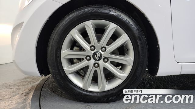 Hyundai Avante 2014 thumb 6