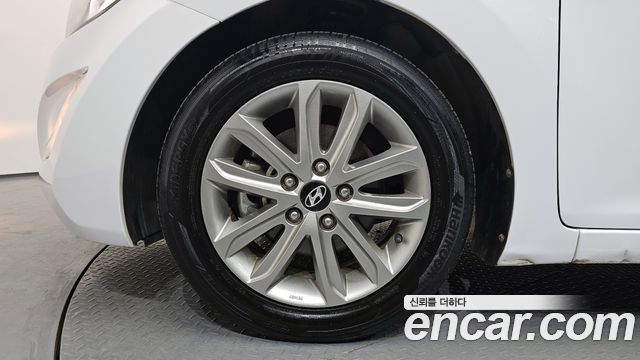 Hyundai Avante 2014 thumb 5