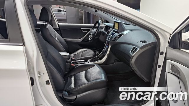 Hyundai Avante 2014 thumb 10