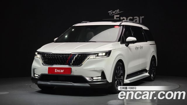 Kia Carnival 2021 thumb 2