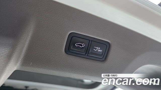 Kia Carnival 2021 thumb 12