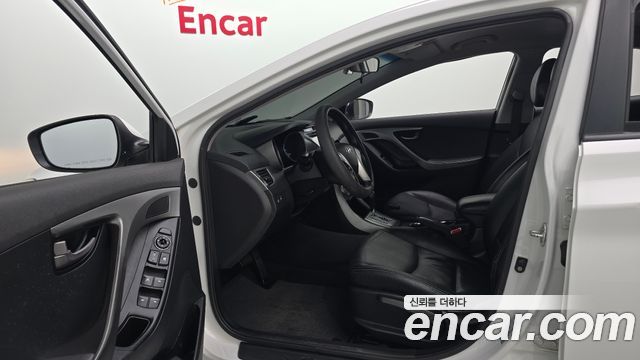 Hyundai Avante 2011 thumb 10