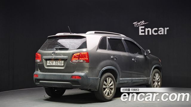 Kia Sorento 2010 thumb 3