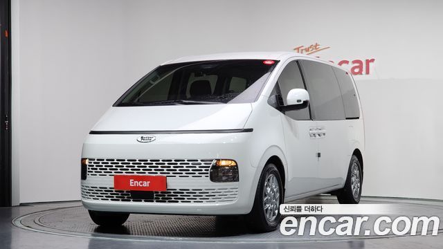 Hyundai Staria 2021 thumb 2