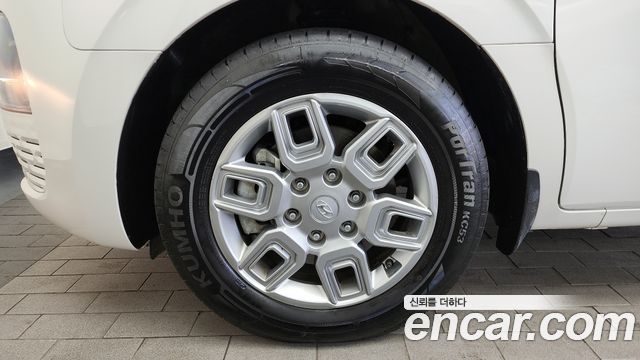 Hyundai Staria 2021 thumb 5