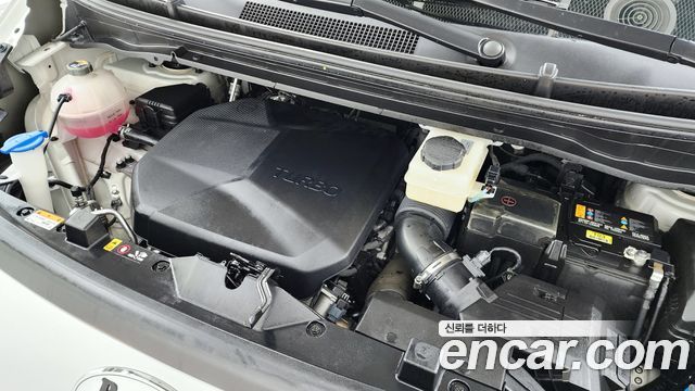 Hyundai Staria 2021 thumb 6