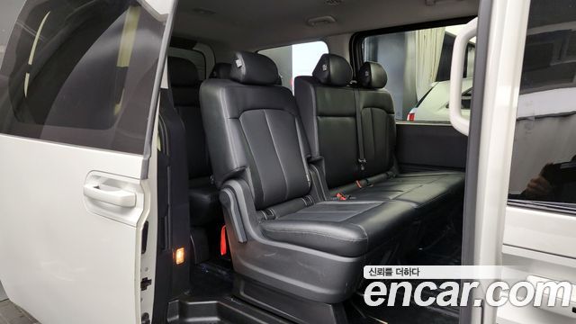 Hyundai Staria 2021 thumb 11