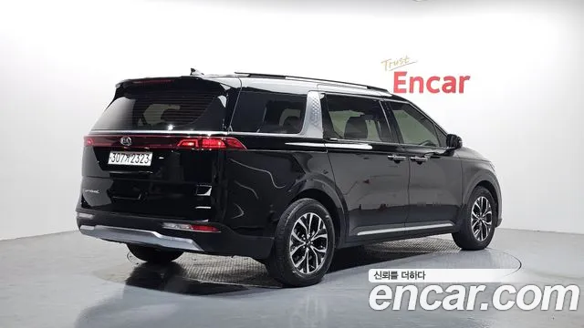 Kia Carnival 2021 thumb 3