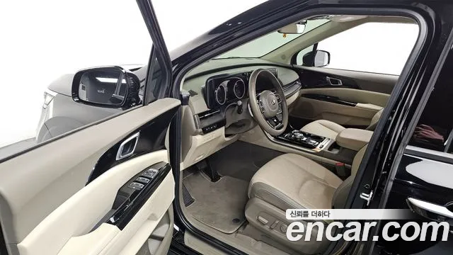Kia Carnival 2021 thumb 11
