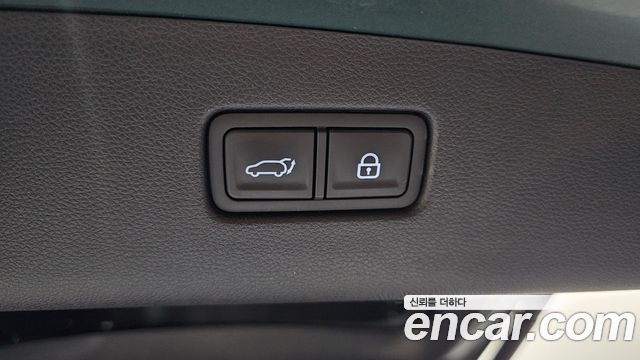 Genesis GV70 2021 thumb 11