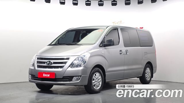 Hyundai Starex 2017 thumb 2