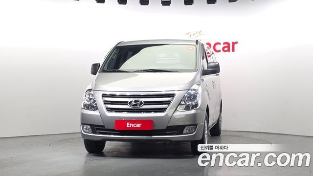Hyundai Starex 2017 thumb 3