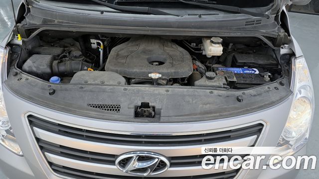 Hyundai Starex 2017 thumb 6