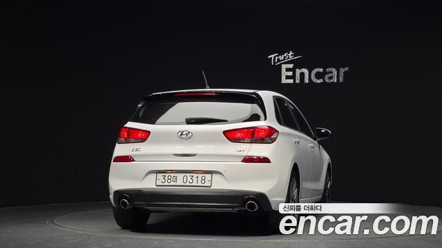 Hyundai i30 2016 thumb 4