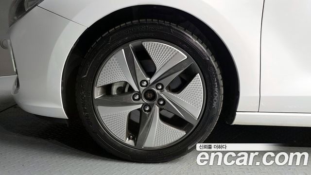 Hyundai i30 2016 thumb 5