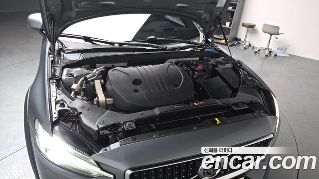 Volvo V60 2021 thumb 4