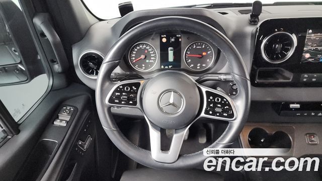 Mercedes-Benz Sprinter 2021 thumb 2
