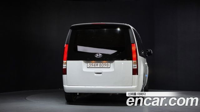 Hyundai Staria 2021 thumb 5